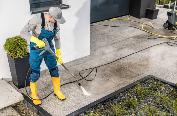 Fence Pressure Washing in Montrose, MN